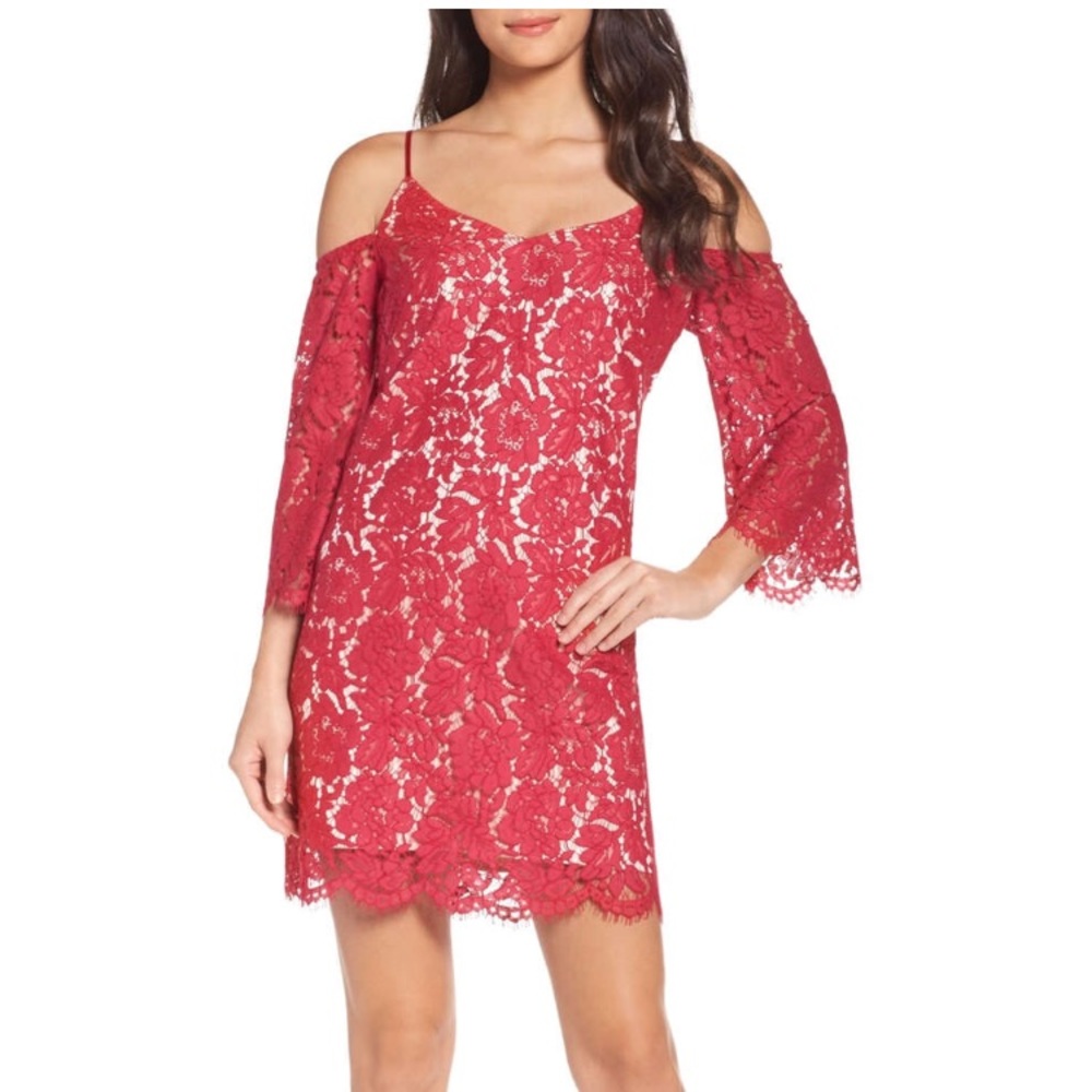 🌹NEW🌹🌹CHELSEA28 COLD SHOULDER LACE DRESS🌹